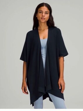 RARE Oversized Lululemon Merino Wool Short Sleeve Wrap True Navy